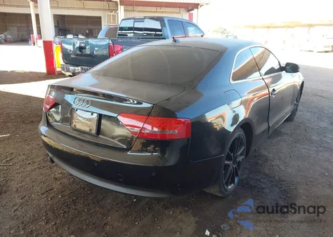 2011 Audi A5 2.0T Premium из США, поврежденный, VIN WAULFAFR3BA026335